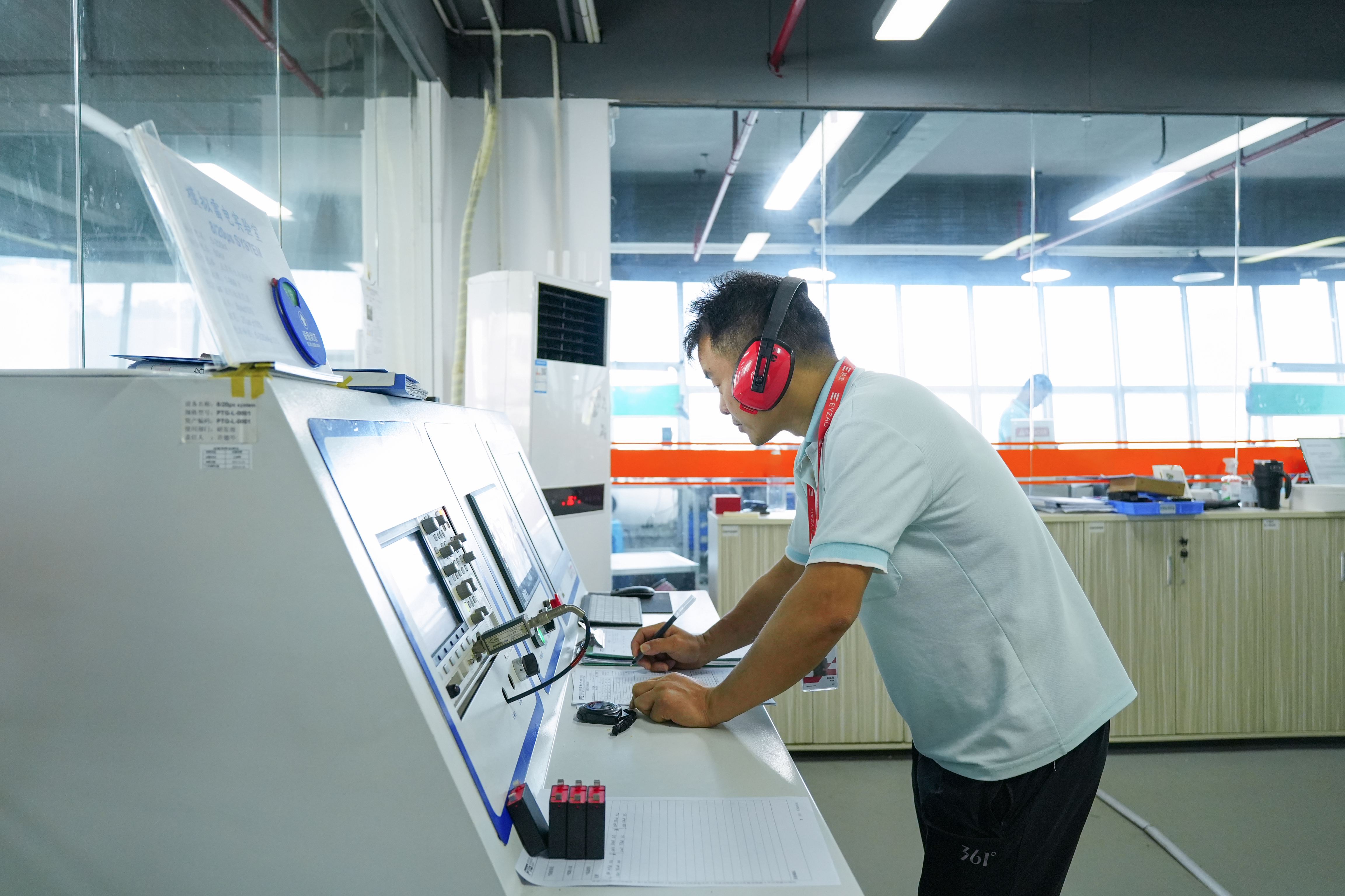 8/20μs组合波测试系统