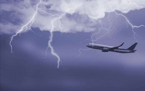 飞机是如何防雷的？