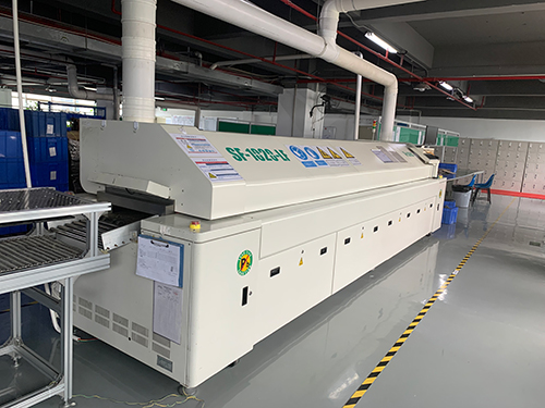 面粉加工厂、棉花仓、枪弹库等有易爆物和易燃物建筑物的保护