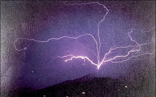 雷击放电及雷电流波形-上行放电