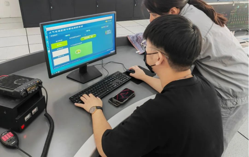 雷电预警系统-易造技术人员帮助客户解决软件问题